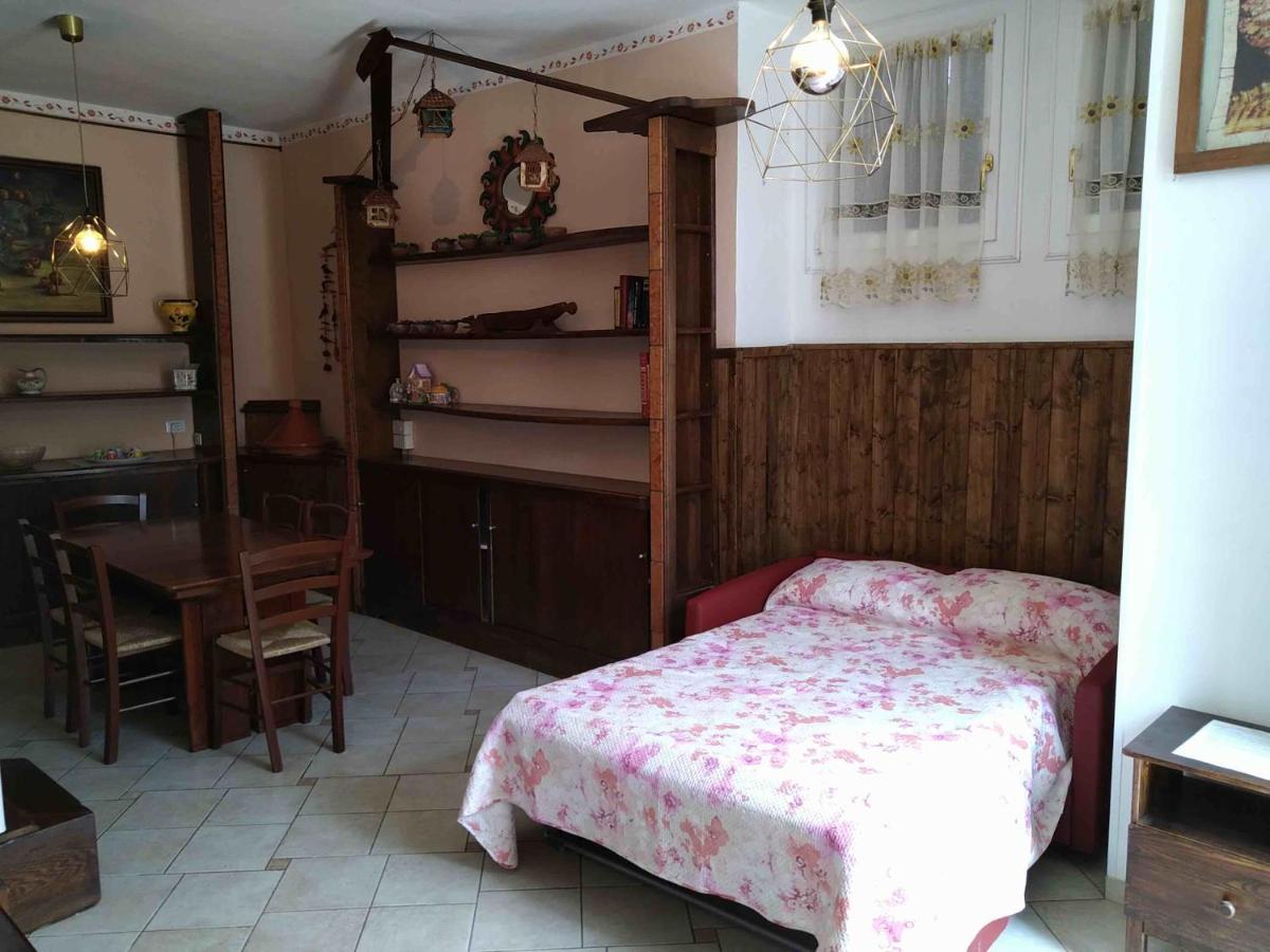 Agriturismo Ca' Isotta Castello di Serravalle Bagian luar foto
