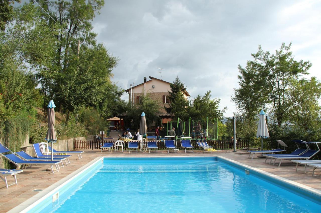 Agriturismo Ca' Isotta Castello di Serravalle Bagian luar foto