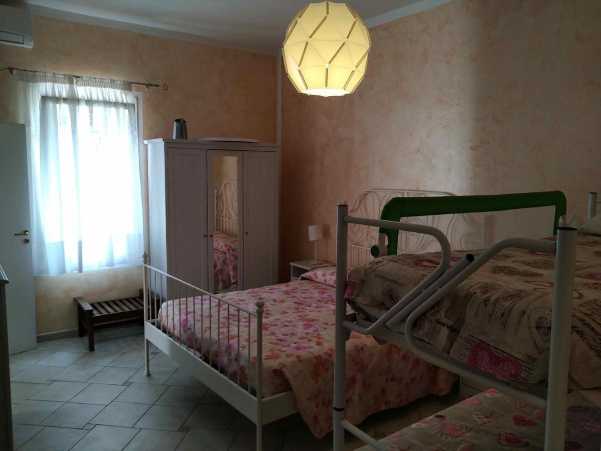 Agriturismo Ca' Isotta Castello di Serravalle Bagian luar foto