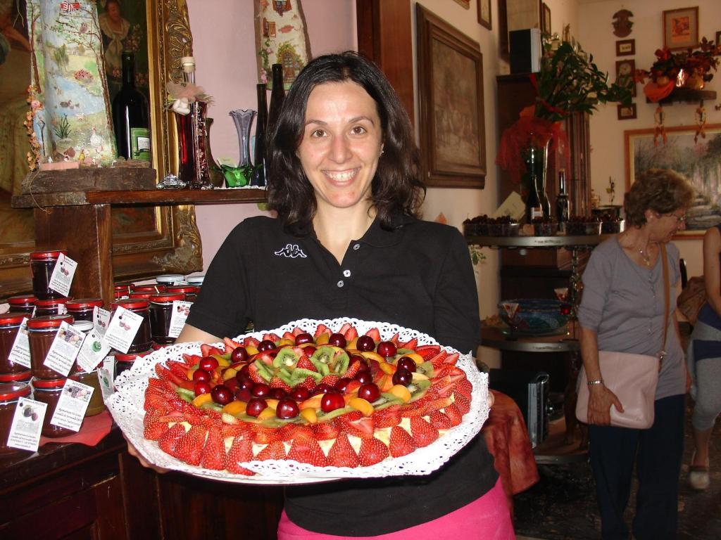 Agriturismo Ca' Isotta Castello di Serravalle Bagian luar foto